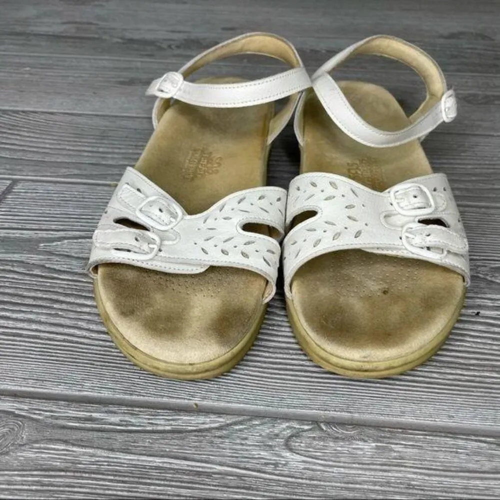 Sas this is comfort white buckle sandals shoes strappy size 7 floral cut out - Image 2