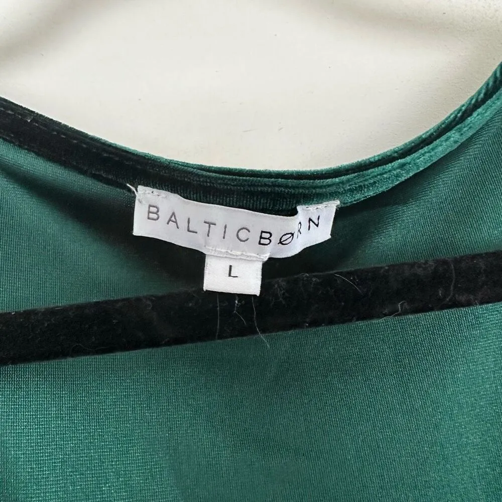 Balticborn Women’s Large Emerald AndI Wrap Dress Velvet Green - Image 3