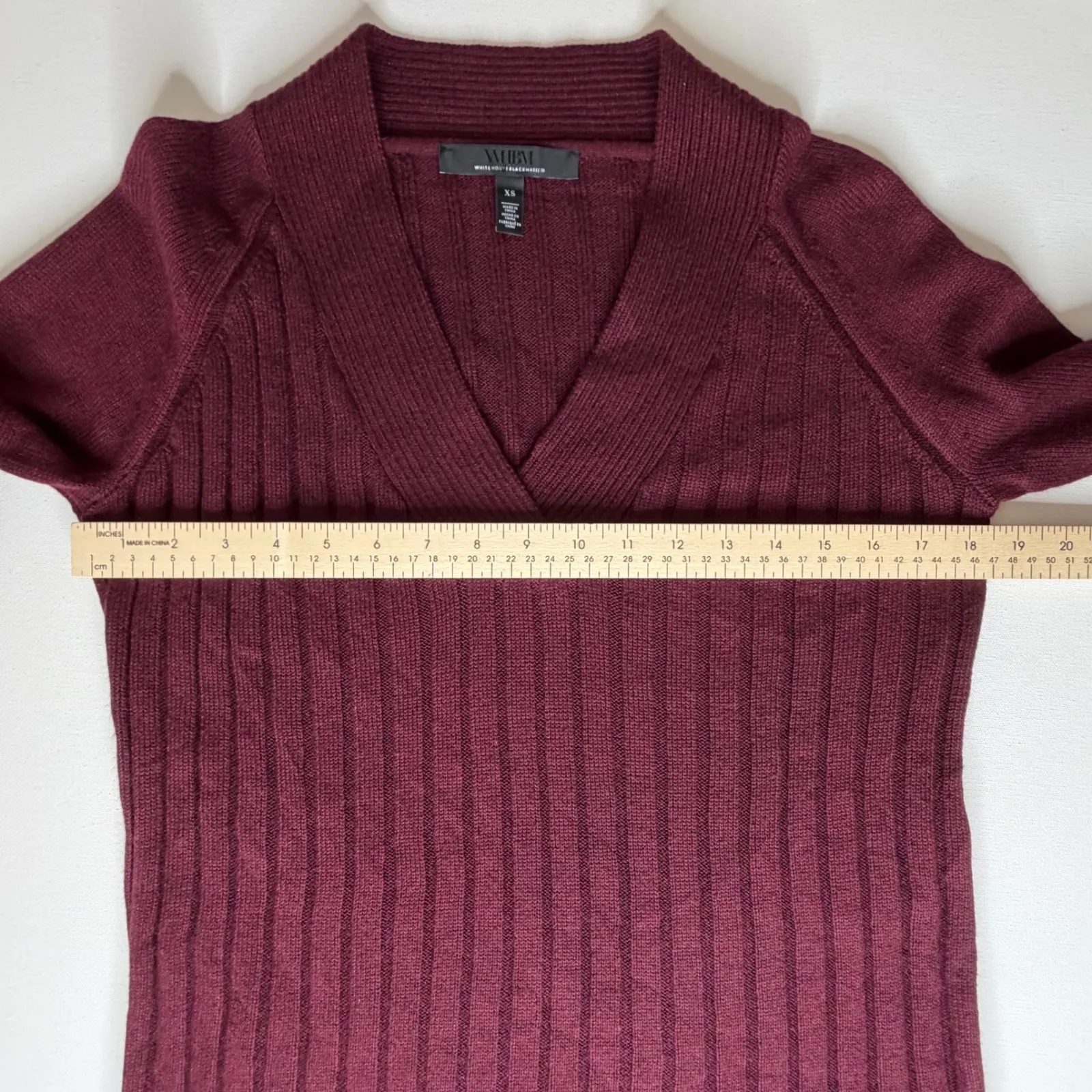 WHBM Burgundy Ribbed Knit Sweater Size XS Minimalist Cashmere Blend Comfy Cozy - Image 8