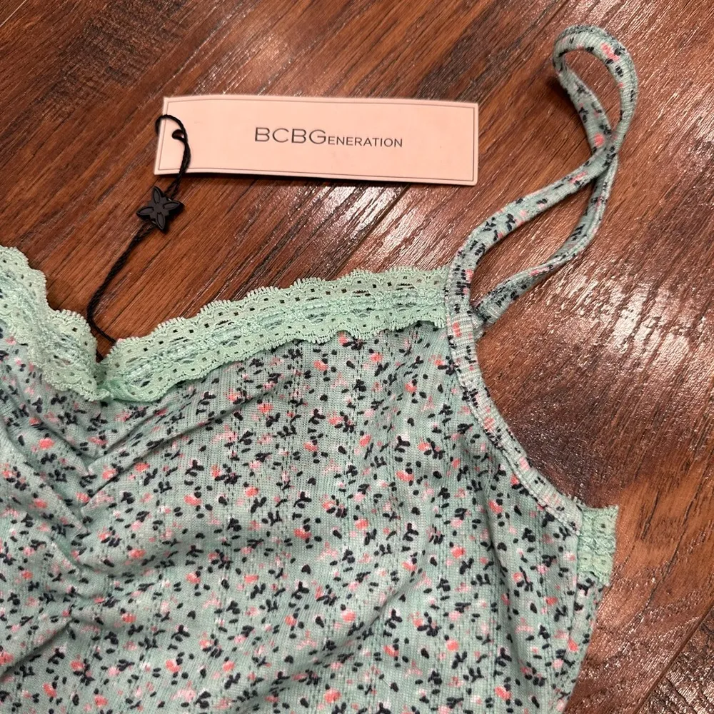 NWT BCBGeneration Mint Green Floral Tank - Image 2