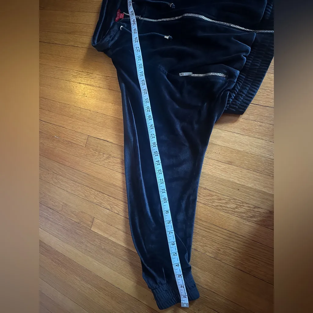 GUESS Black Velour Cropped Zip Up, Size M - Image 4