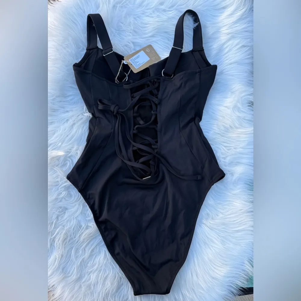 Berlook Black Underwire Cross Back One Piece Swimwear Size L - Image 2