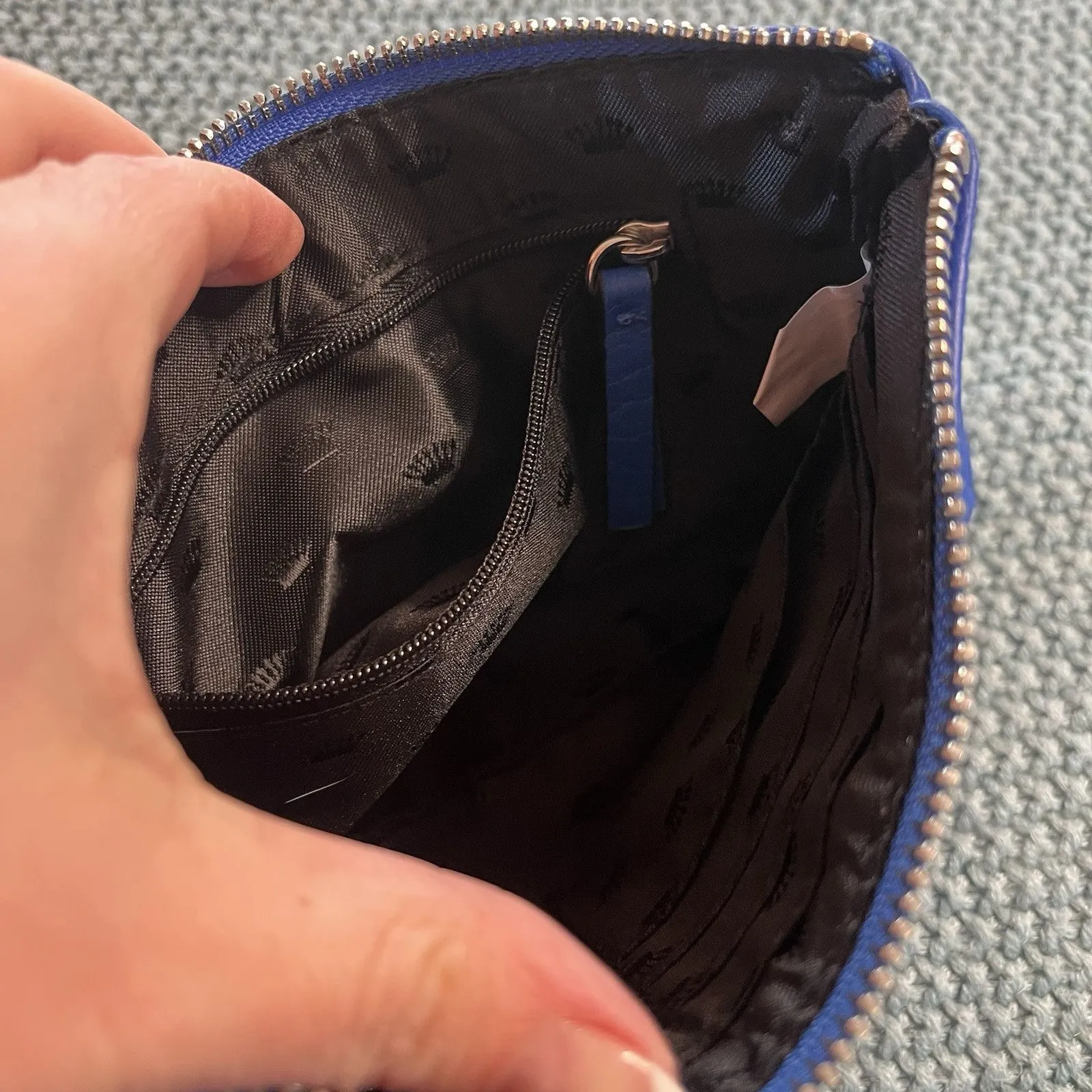 Juicy Couture Womens Blue Faux Leather Zip Pockets Wristlet Clutch Purse Bag - Image 6