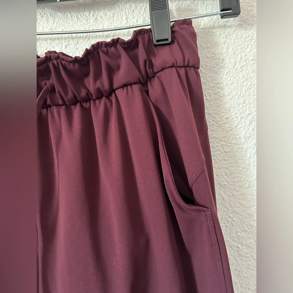 Lululemon Keep Moving 7/8 Pant Cassis sz 4 - Image 6