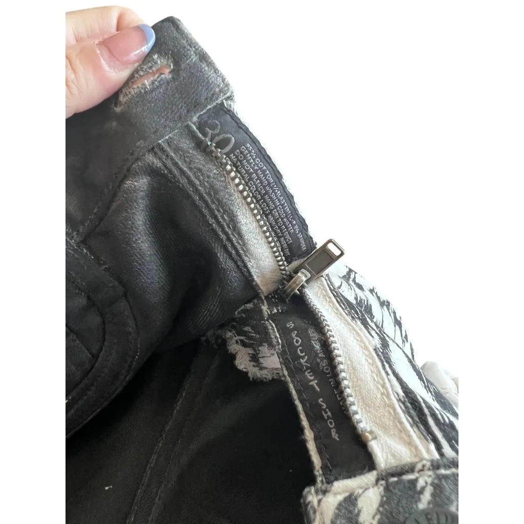 BLEULAB Reversible Printed Waxed Denim Shorts Sz 30 Black - Image 5