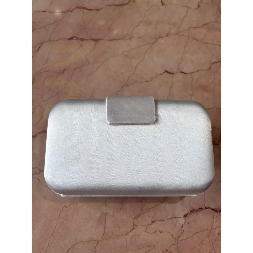 olga berg Emmy Crystal Trim Clutch in Oyster New Womens Wedding Formal Bag White - Image 8