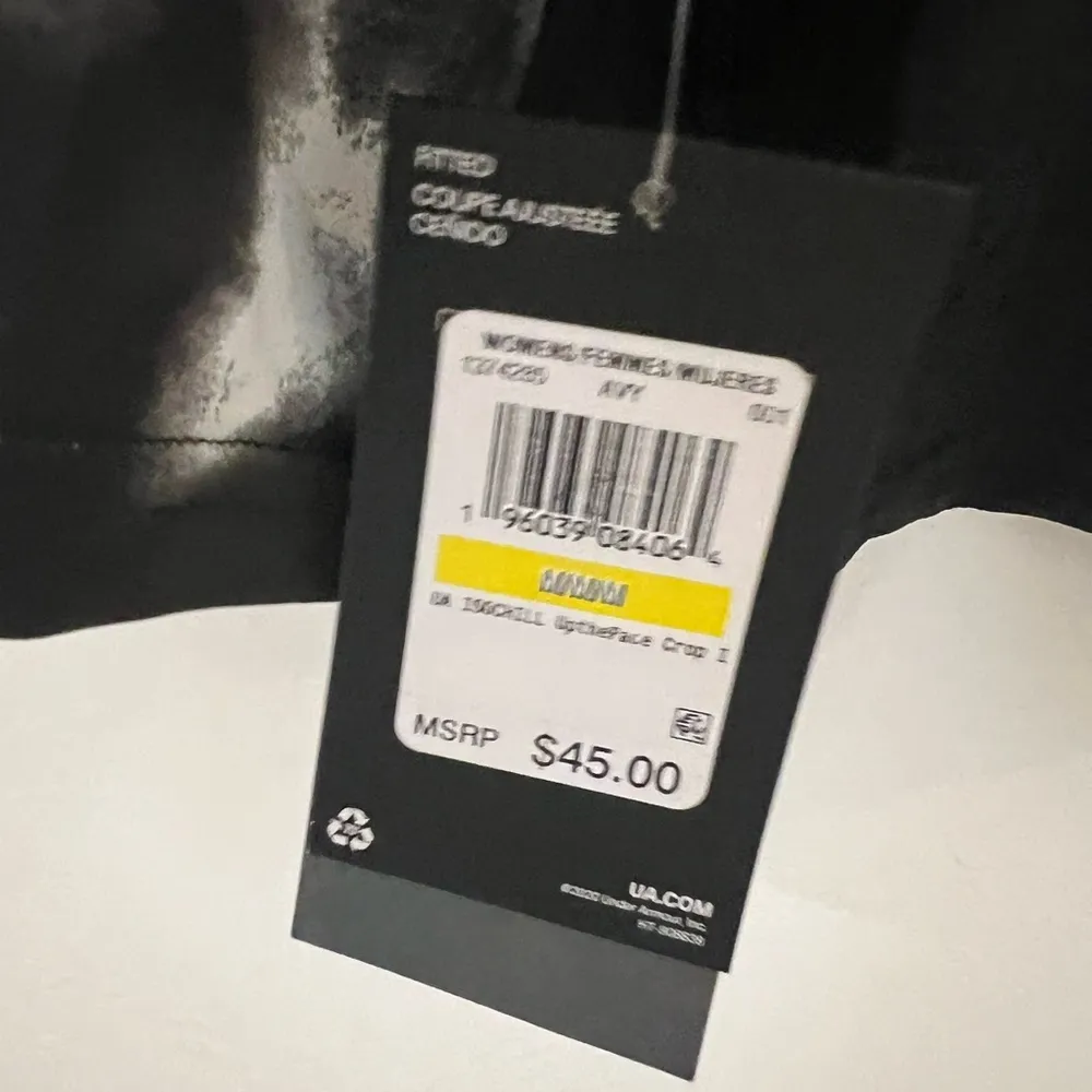 NWT under armor tank top size medium - Image 4