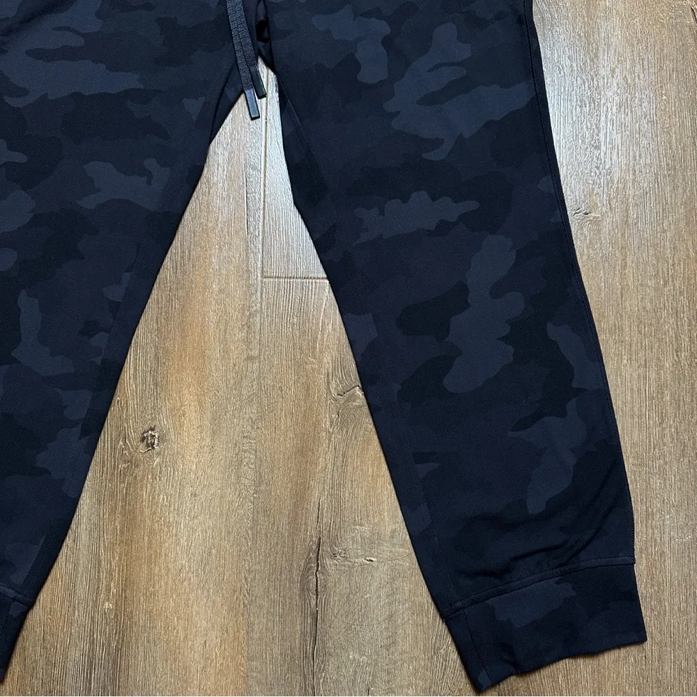 NWT Ready to Rulu Jogger Crop Heritage 365 Camo Deep Coal Multi Size 6 - Image 6