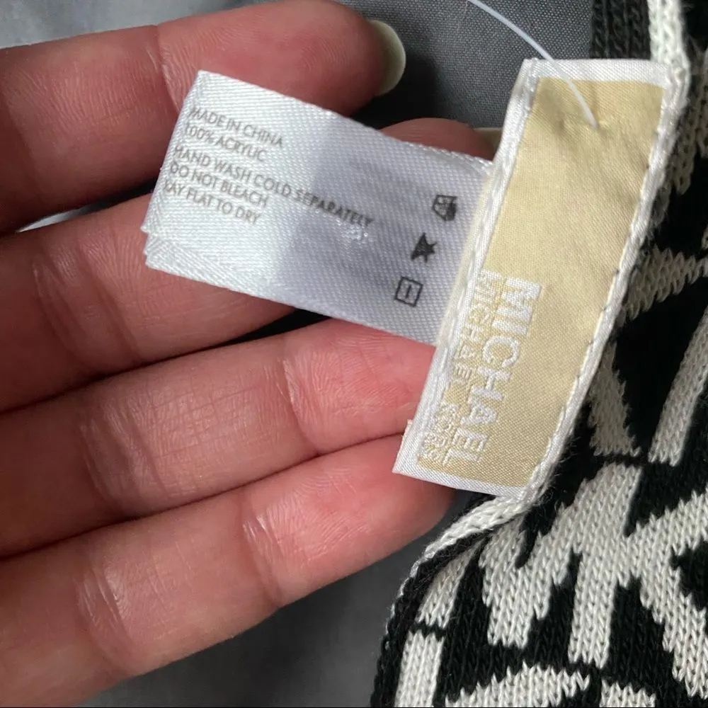 Michael Kors Black/white Scarf  NWT - Image 3