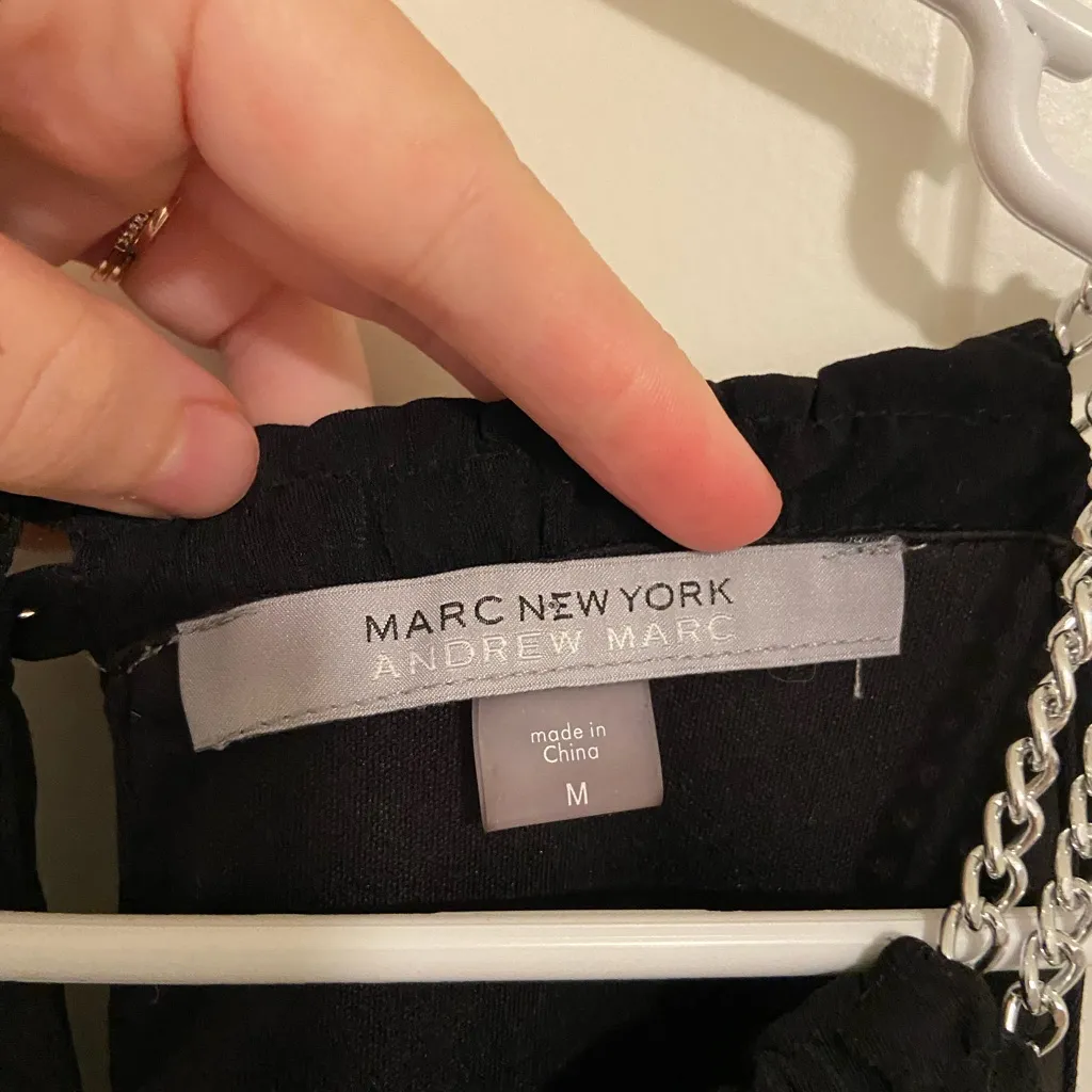 EUC Marc New York Andrew Marc women’s solid black silver‎ chain blouse medium - Image 4