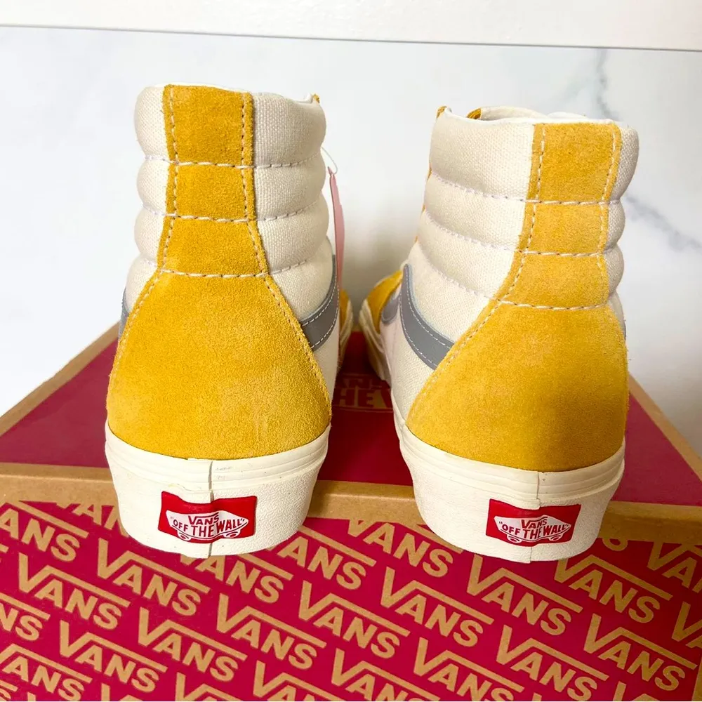 Women SK8-Hi Honey Gold Suede Canvas Size 9.5 - Image 5