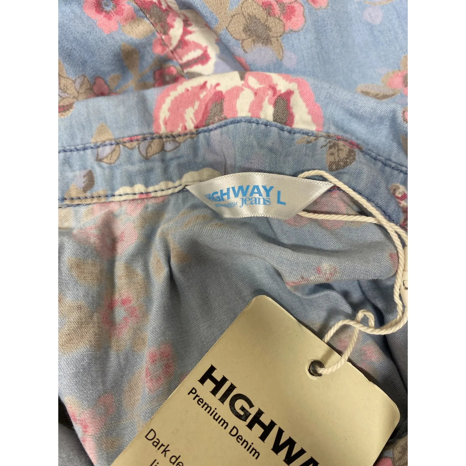 Brand New Highway Women's Size Large Blue Denim Floral Tied BOHO Blouse Top - Image 3