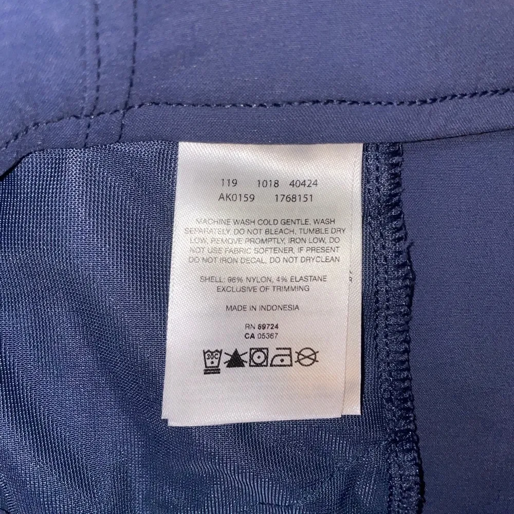 COLUMBIA Omni-shield capris size XS - Image 4