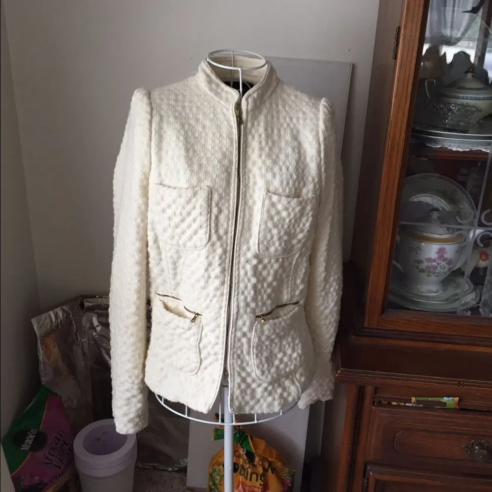 ZARA  wool blend winter white zip up blazer size medium - Image 3