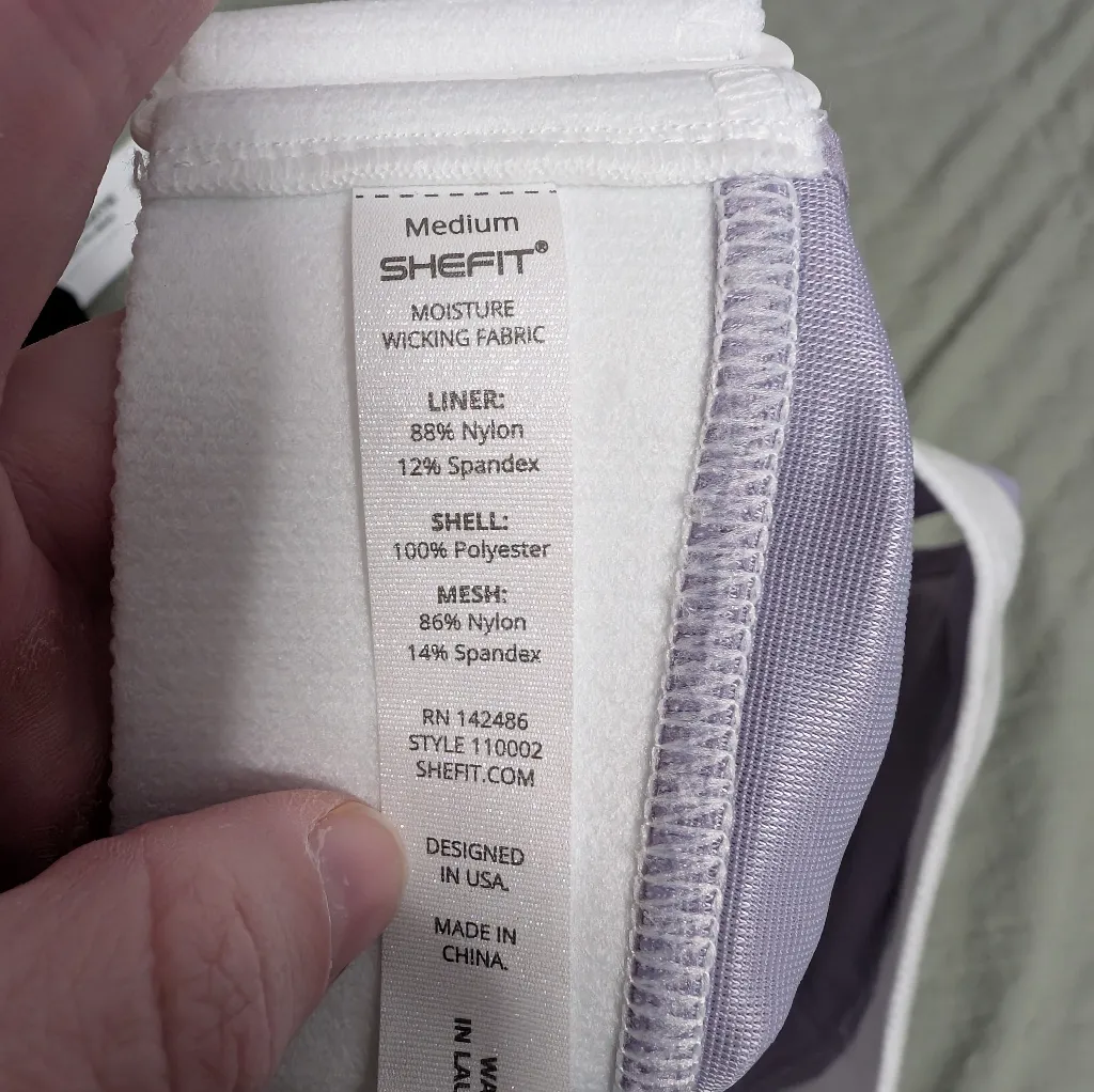 NWT SHEFIT Ultimate Sports Bra Medium Lilac/White Purple - Image 3