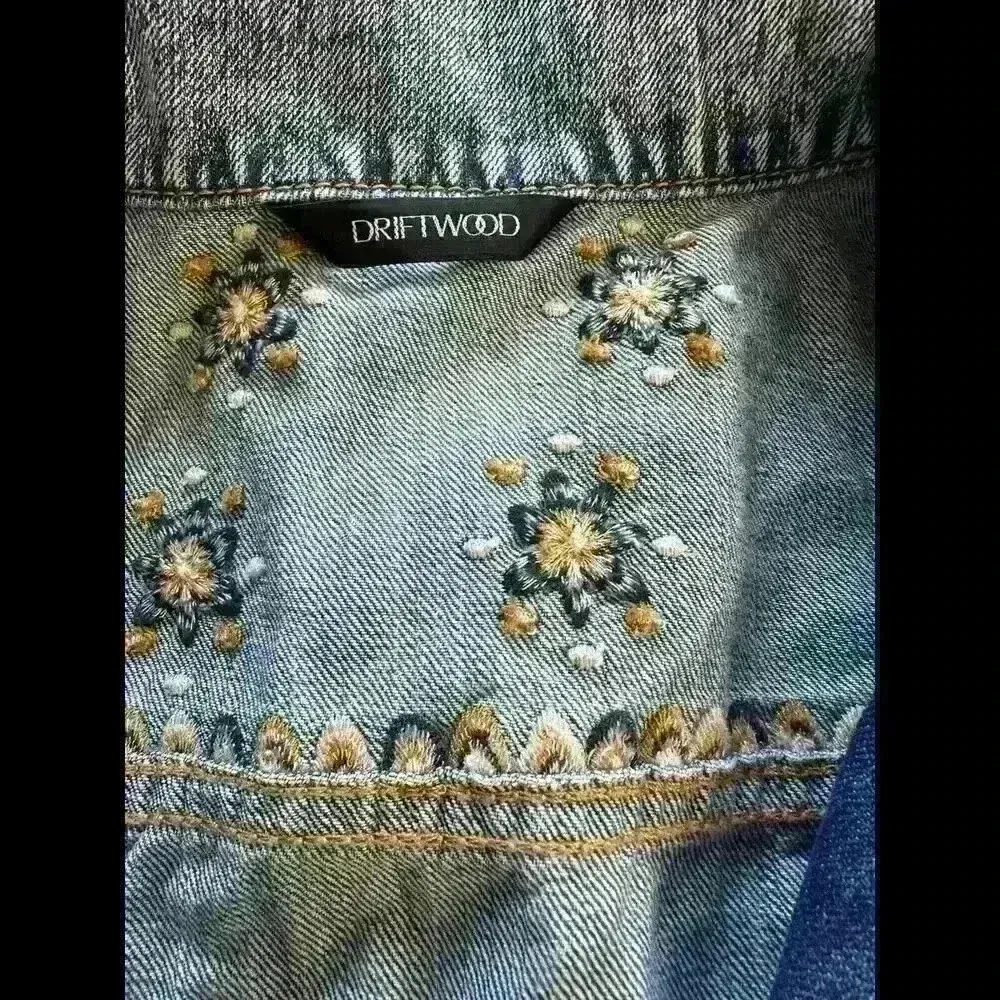 Free people x  Driftwood Jacket Womens  M denim jean floral boho western - Image 3