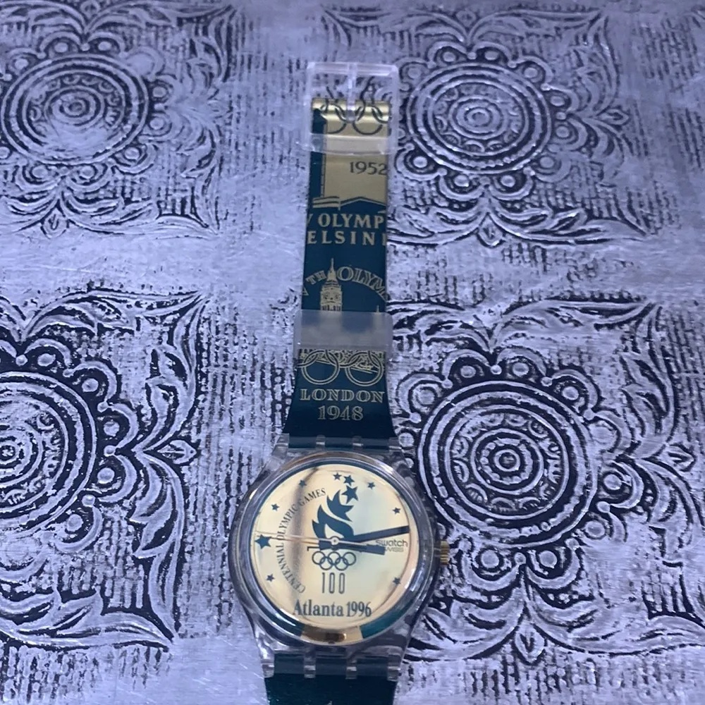 Swatch Watch 1996 Atlanta Olympics Green & Gold Watch in Case with Paperwork - Image 4