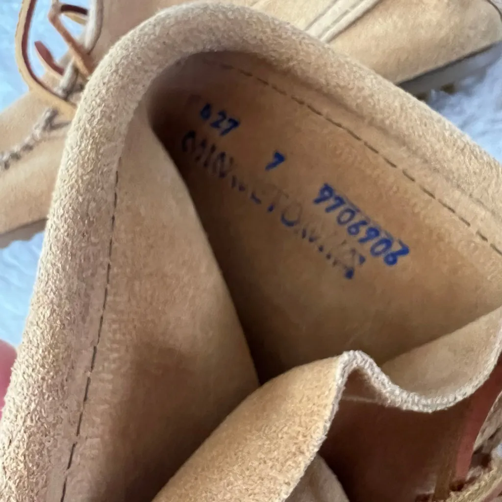 Tan Suede Fringe Moccasin Boots Size 7 Minnetonka - Image 4