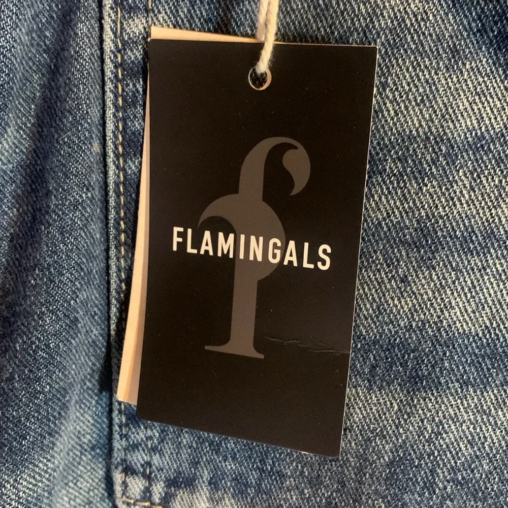 NWT Flamingals Paint Splatter Grommet Waist Jeans Size L Blue - Image 3