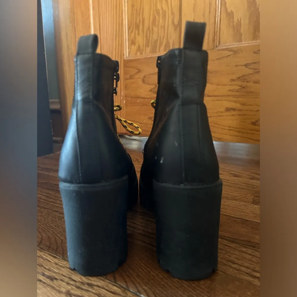 Seven7 Heeled Lace up platform combat Boots Size 9 by Seven 7 - Image 4