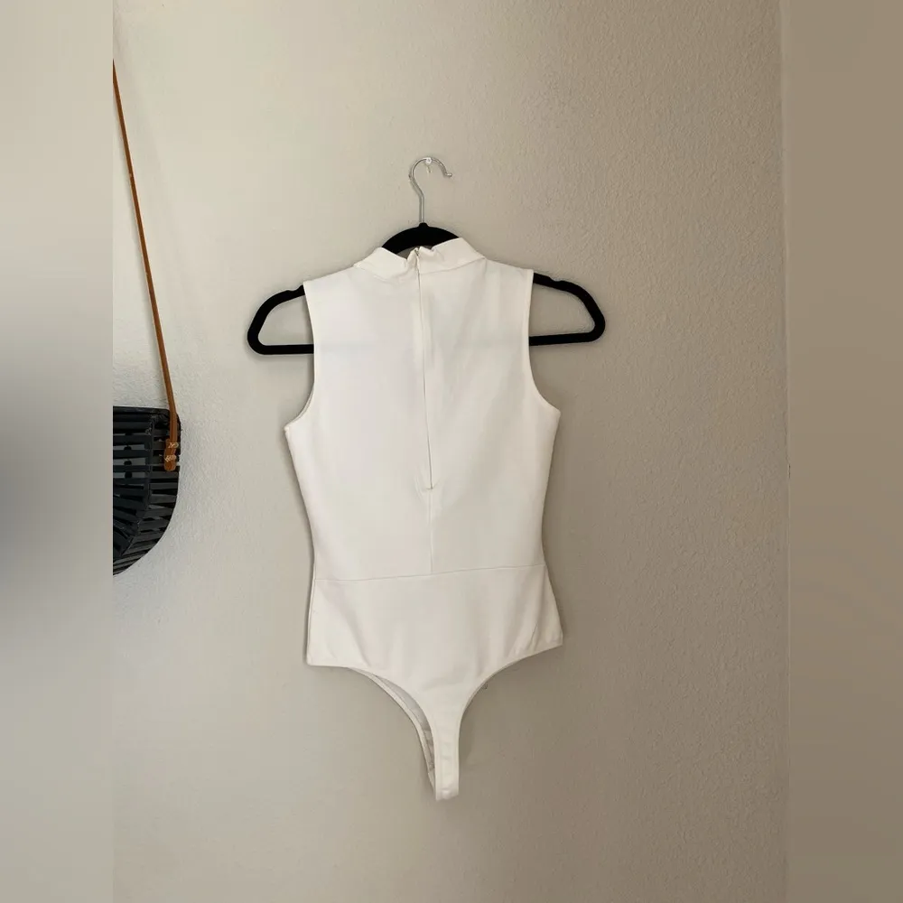 Lulu’s White Choker Cut Out Bodysuit, Size Small - Image 2