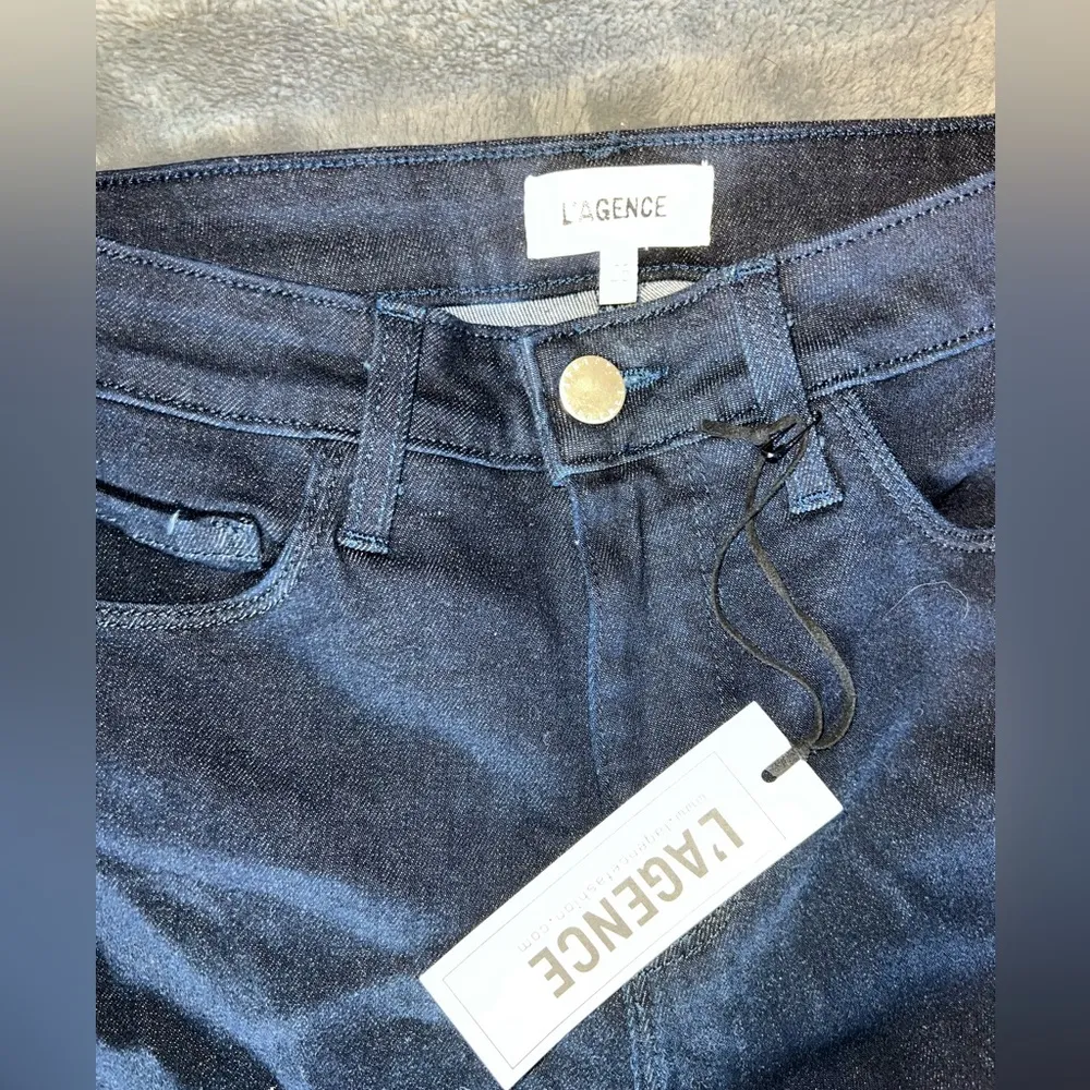 New L'AGENCE Navy Skinny Jeans Capri length - Image 6