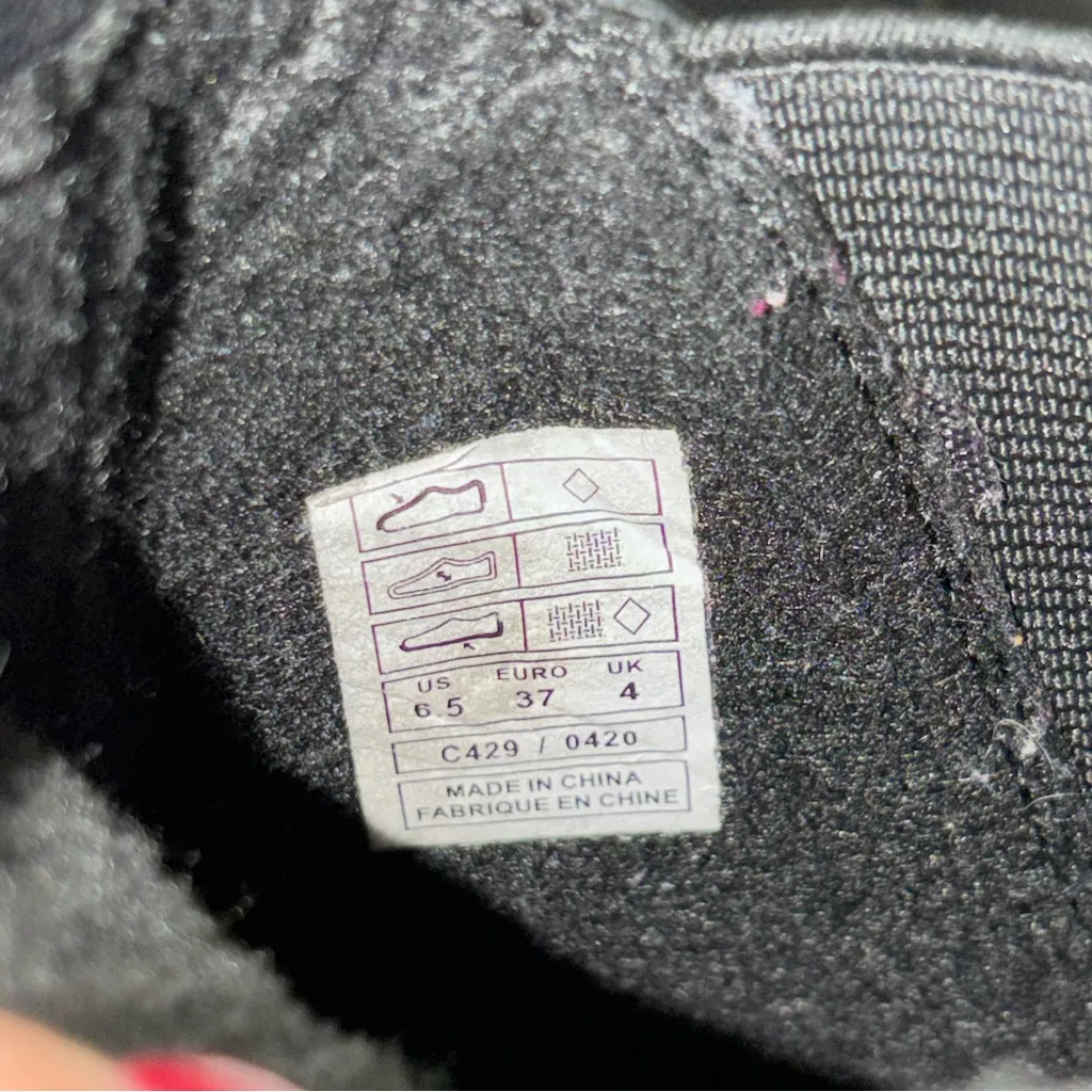 Rocket Dog Maylon size 6.5 Black Chelsea Ankle Booties Low Heel Pull On Boots - Image 8