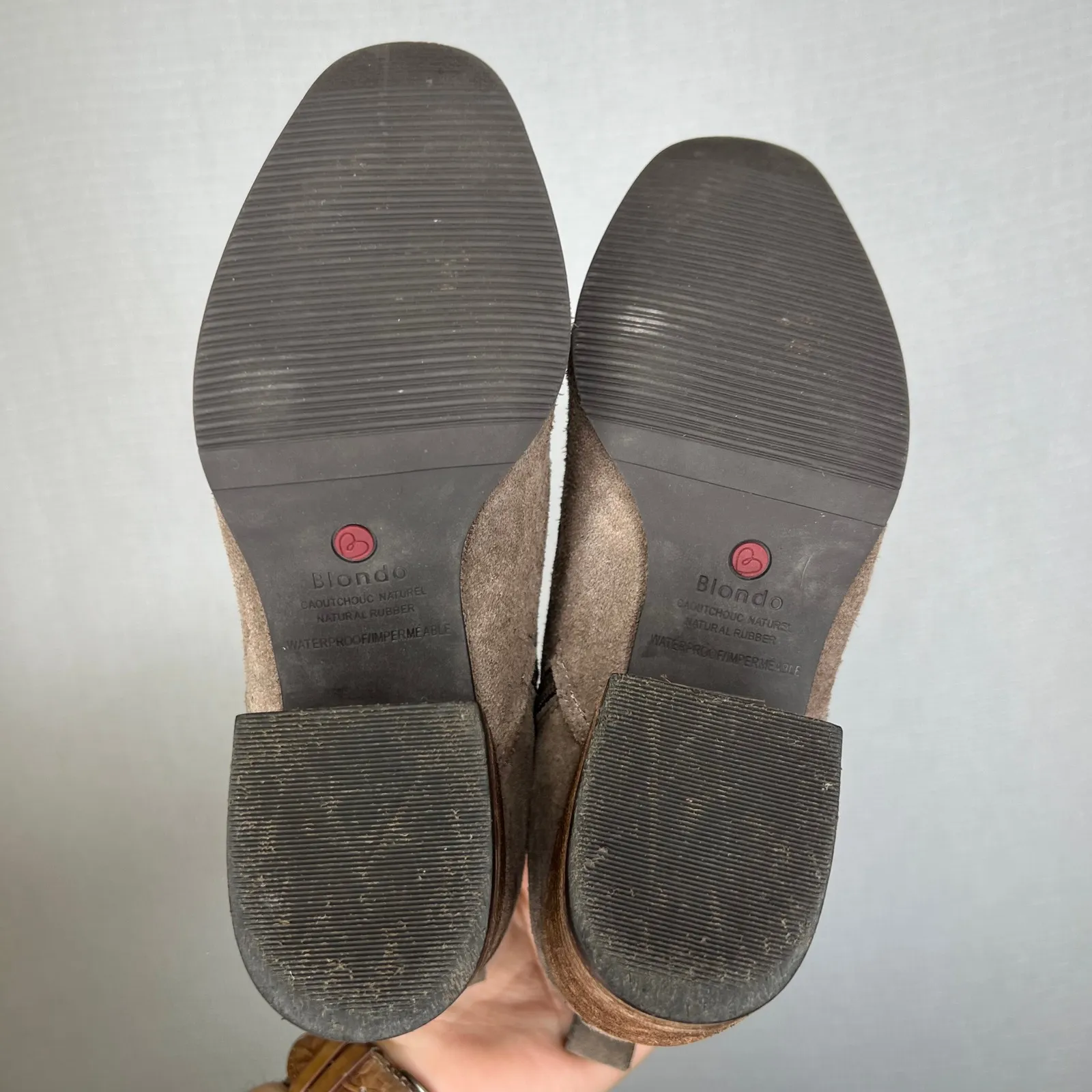 Blondo‎ Waterproof Suede Taupe Ankle Booties Wood Stacked Block Heel Boots - Image 5