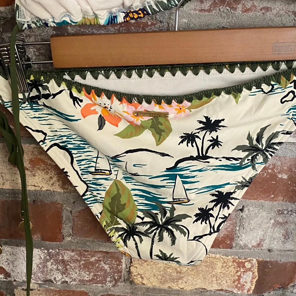 VINCE CAMUTO String Triangle Bikini Top & Bikini Bottom Size M - Image 7