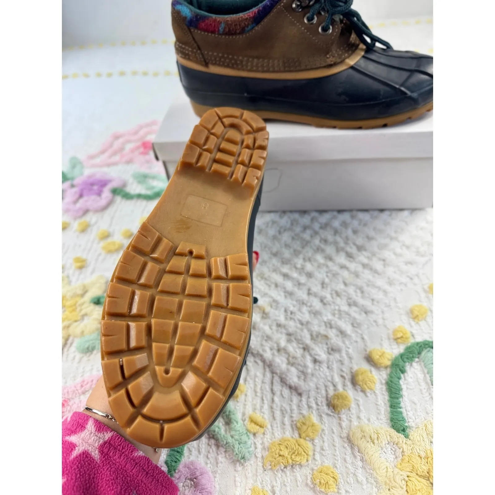 Bay Area Traders Duck Boots Plaid Lined Thermolite Insoles Size 8 Brown - Image 3