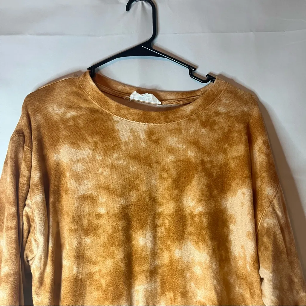 Double Zero Mustard  Tie-Dye Crop Top - Image 3