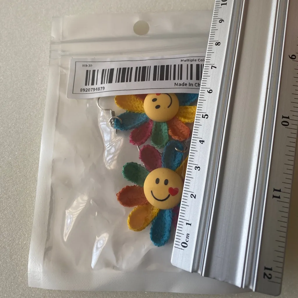 Rainbow Color Sunflower Smiling‎ Face Design Dangle Earrings Cute Knit Style Yellow - Image 6