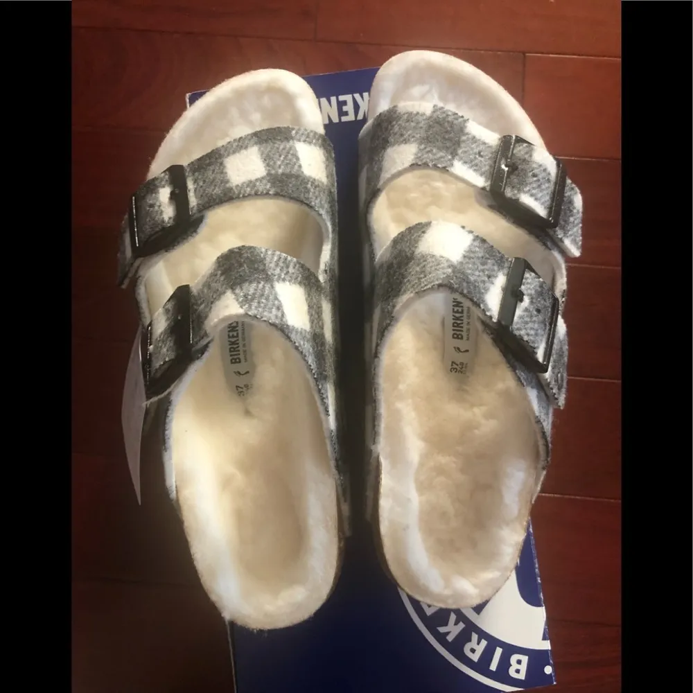 Plaid Arizona Shearling-Lined Sandals - Image 5
