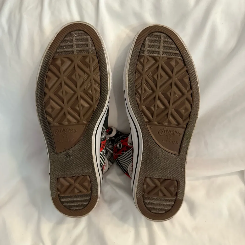 EUC Converse Chuck Taylor All Star Hi Vision Red Black Sneakers 158548F Size 7 - Image 5