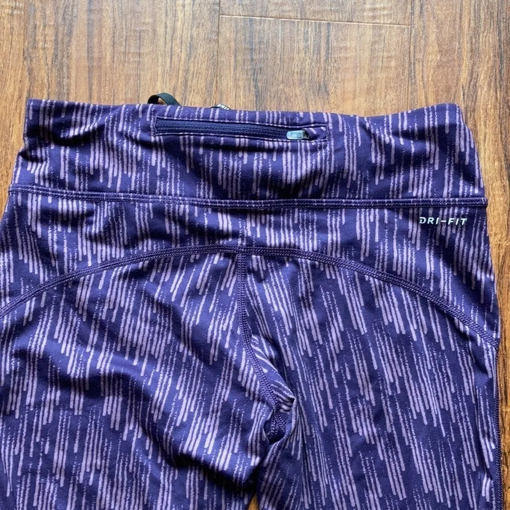 Nike dri fit‎ running Capri leggings size small - Image 6