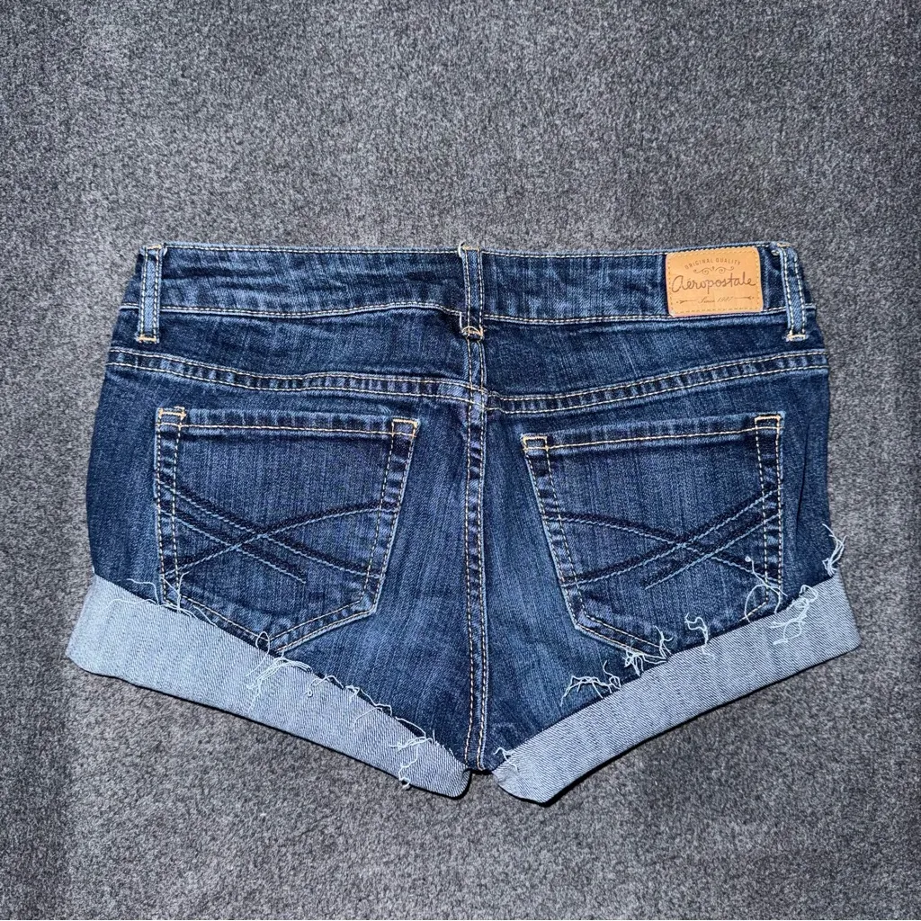Aeropostale Low Rise Micro Mini Vintage Blue Denim Jean Shorts 2000s y2k Sz 2 - Image 2