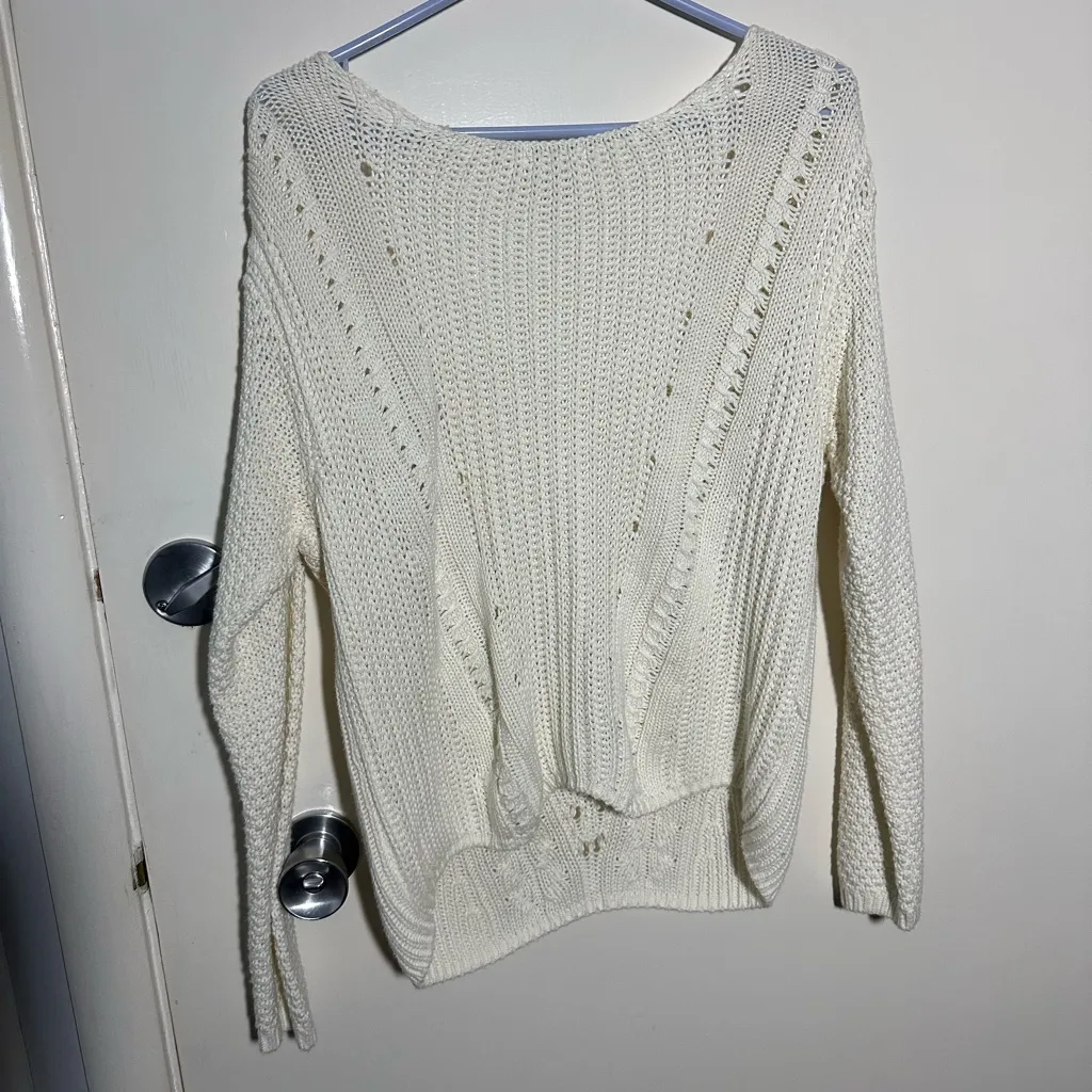 Forever 21 Ivory Knit V-Neck Sweater - Image 6