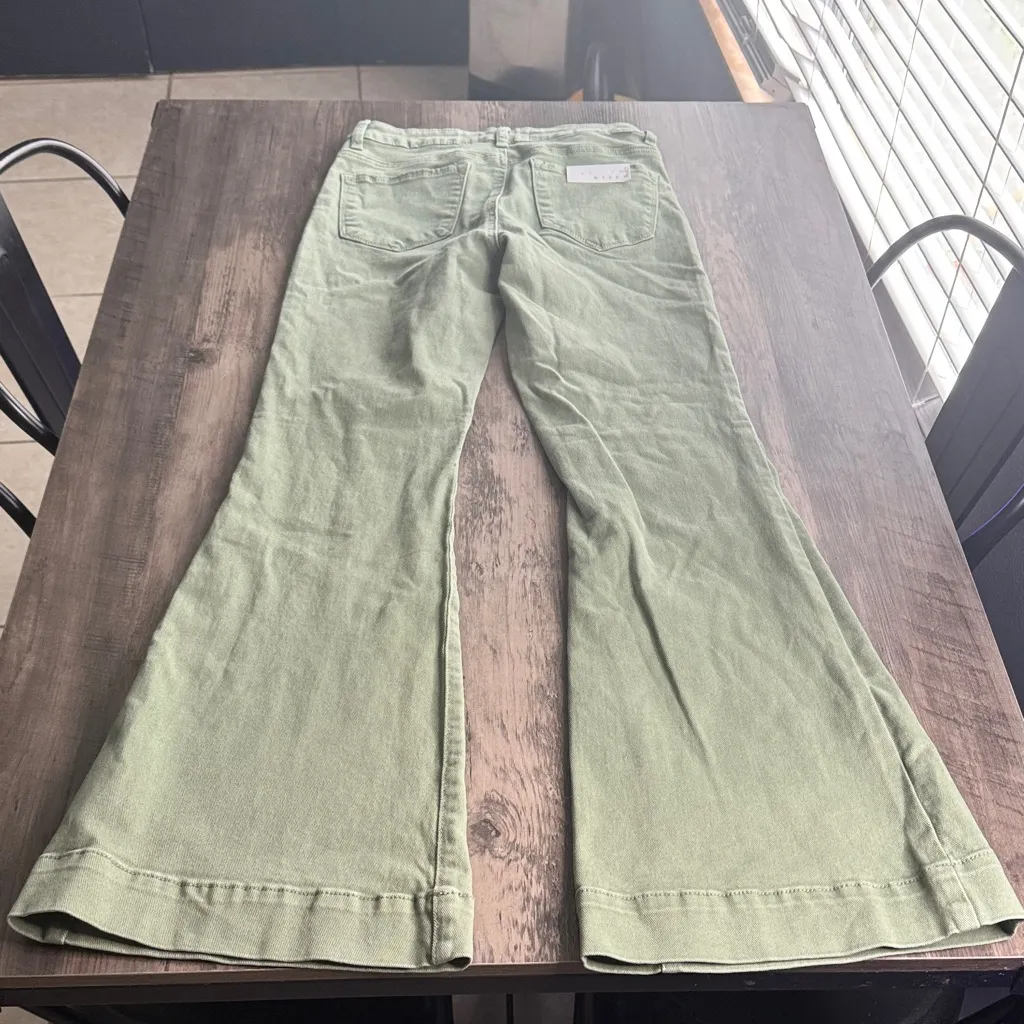 Risen Green Flare Jeans Size undefined - Image 5