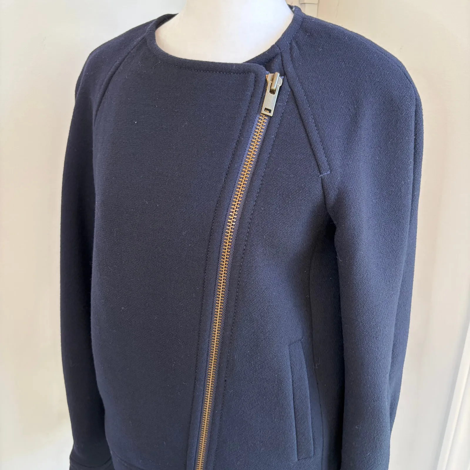 J.Crew Double Cloth Navy Blue Zip Up Jacket Size 2 Italian Wool Blazer XS Luxury - Image 2
