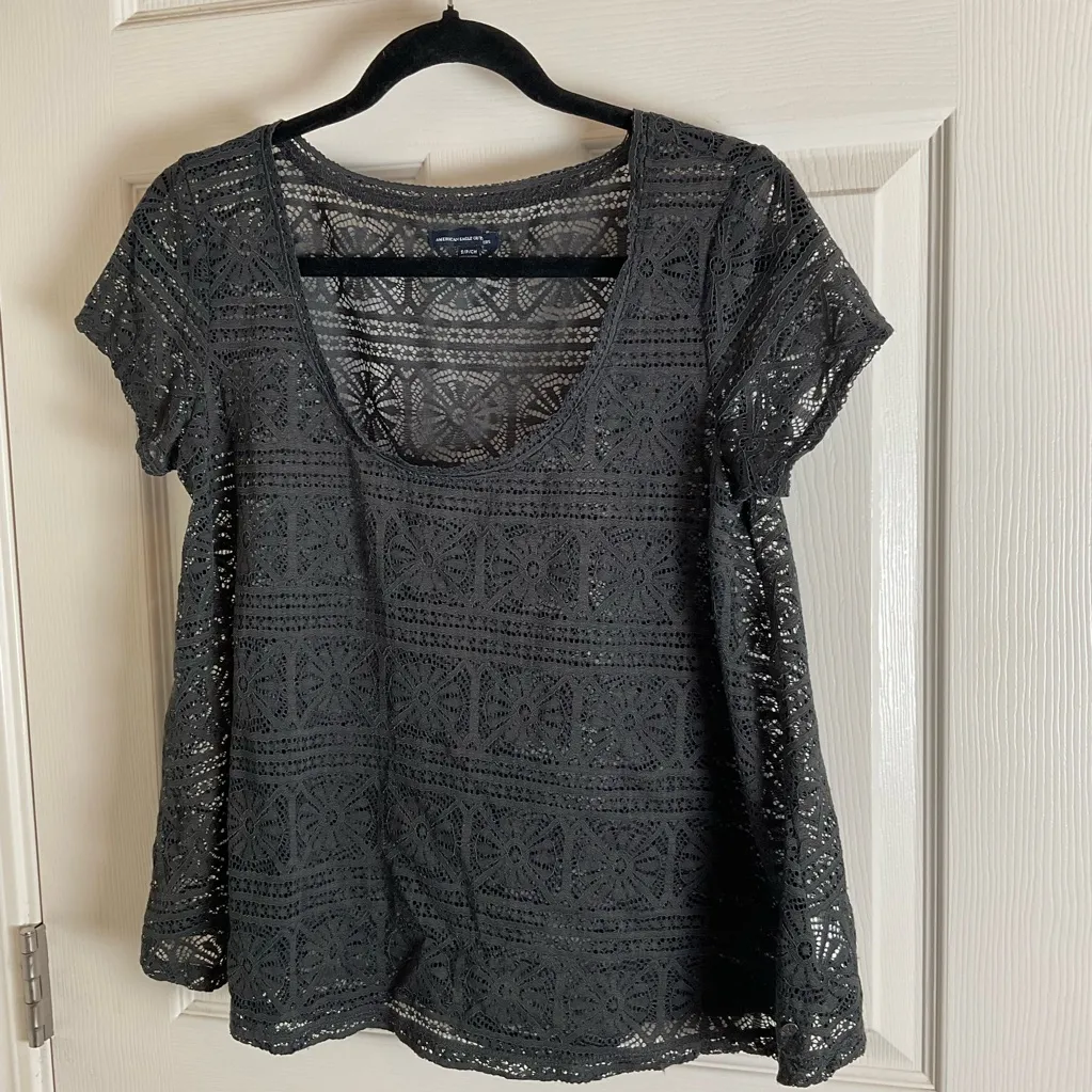 American Eagle Outfitters gray crochet lace scoop neck swing babydoll top small - Image 2
