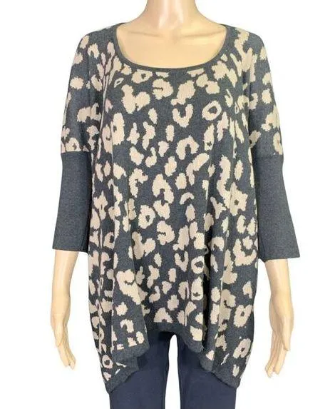 Isle by Melin Kozan Womens Sweater Oversized Leopard Print Knit Pullover Medium - Image 1