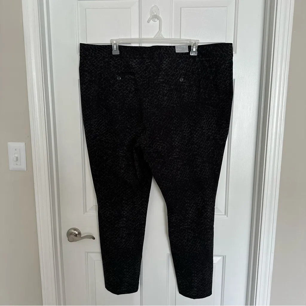 The Limited Plus Black Gray Snake Print Signature Exact Stretch Skinny‎ P… - Image 2