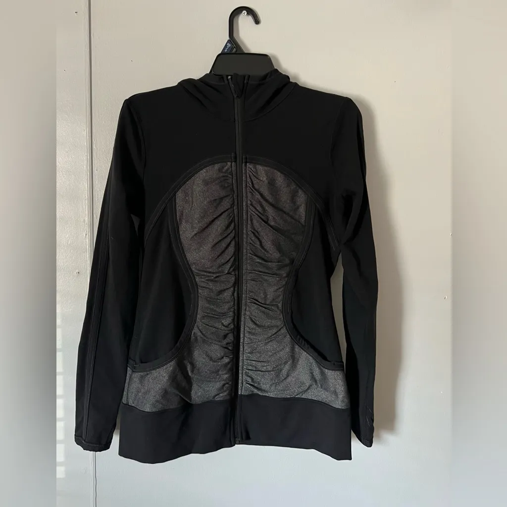 lululemon athletica Charcoal and Black Long Sleeve Dress - Image 8