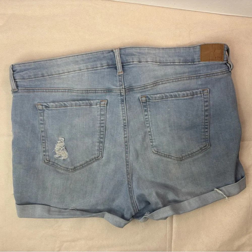 Aeropostale 16 High Rise Midi Distressed Light Wash Blue Jean Shorts Cuffed - Image 2