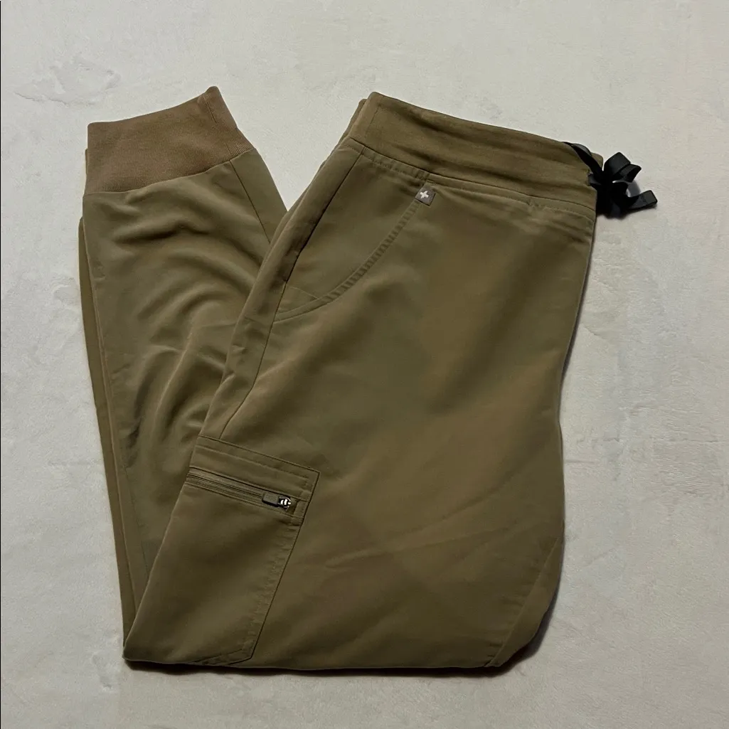 Figs Zamora latte khaki scrubs jogger - Image 3