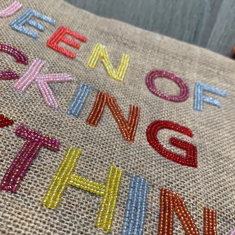 Happy burlap travel pouch queen of f*cking everything - Image 4