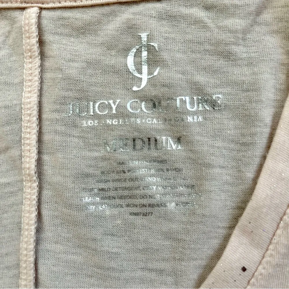 JUICY COUTURE peach glitter shark bite tissue tee, Size M - Image 9