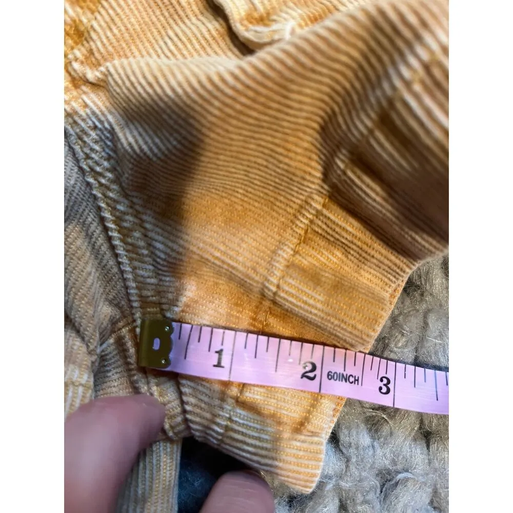 American Eagle  corduroy shorts size 2 - Image 4