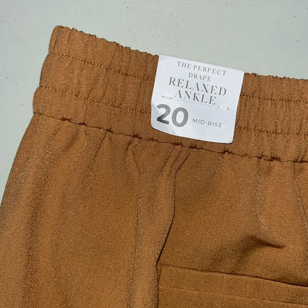 Lane Bryant NWT Size 20 Tan Perfect Drape Pull On Relaxed Fit Ankle Pants - Image 6