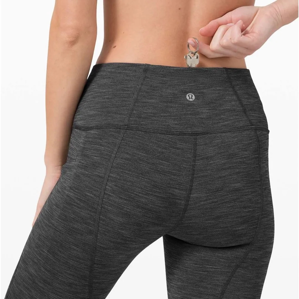 Lululemon Pace Rival Mid-Rise Crop 22” in Heathered Black - Image 4